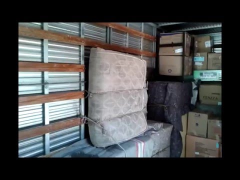 TV embalada no caminhão de mudança